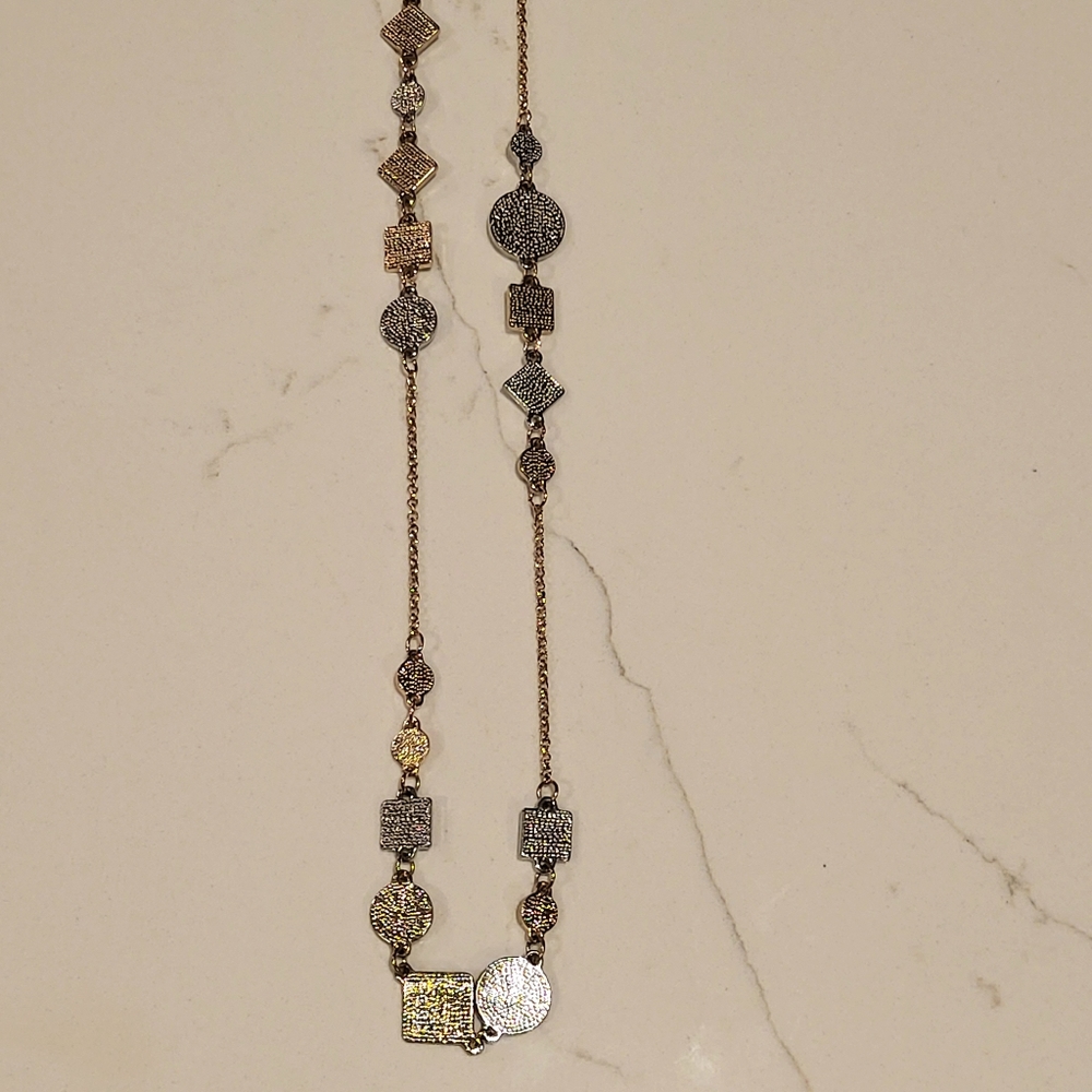 Beautiful 4 Necklace Bundle! - Picture 9 of 10